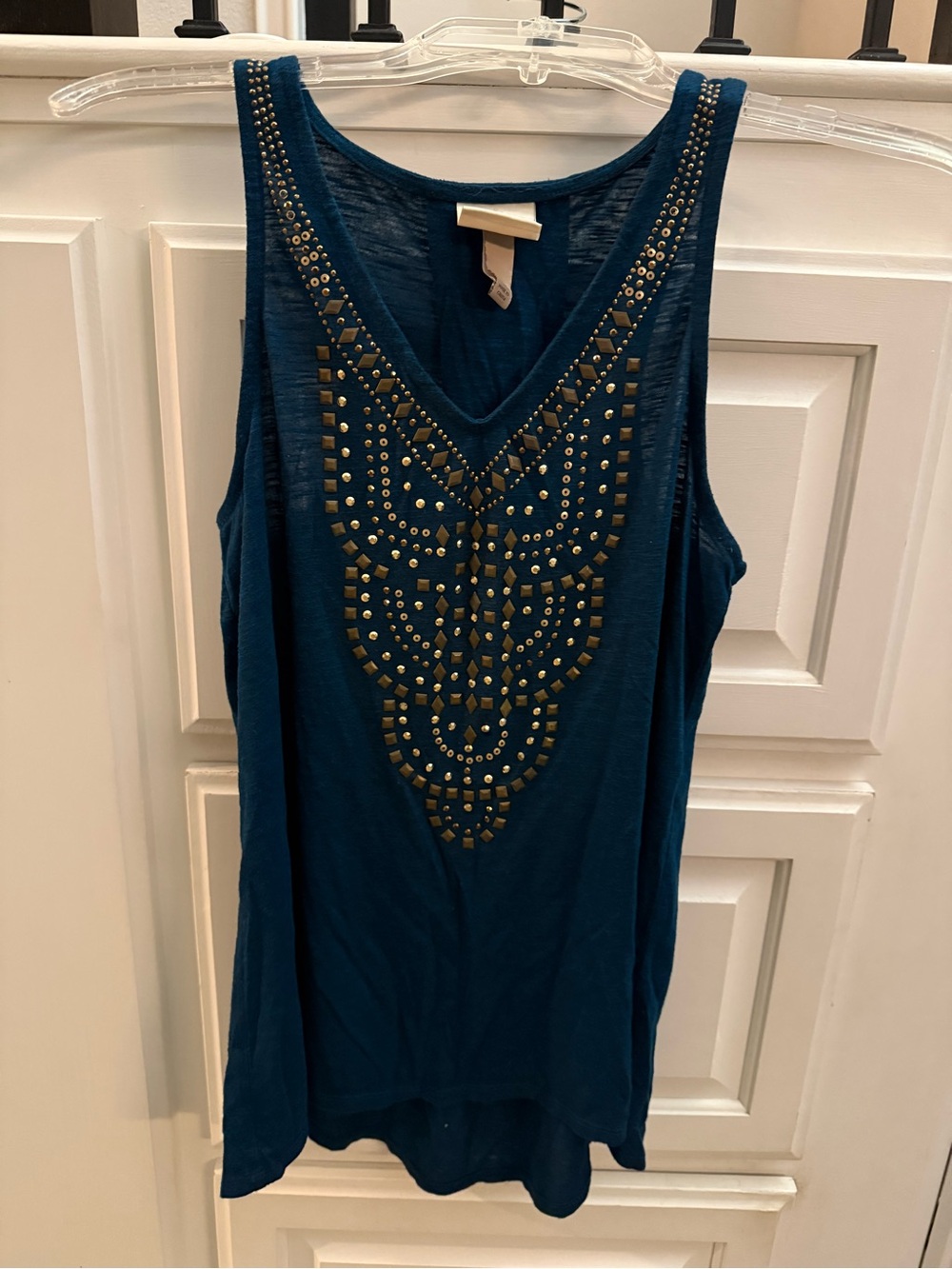 Knox Rose‎ Teal V-Neck Tank with Gold Stud Embellishment